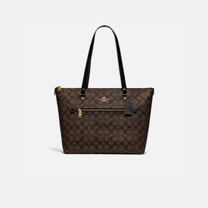 Coach Gallery Tote In Signature Canvas